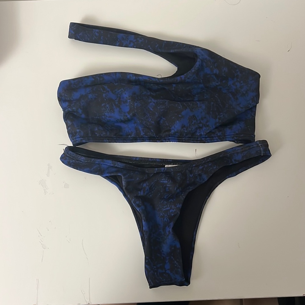 SMALL BIKINI